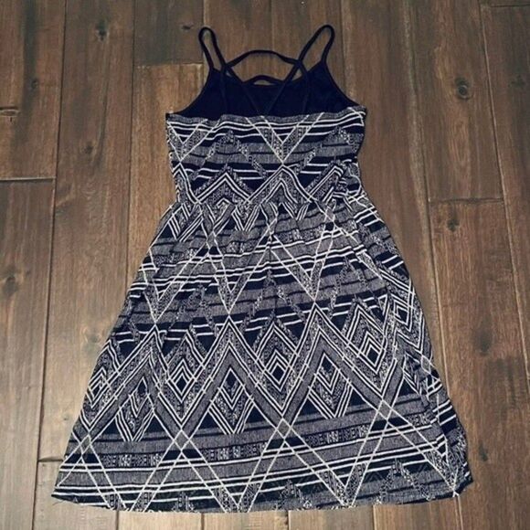 No Boundaries Juniors Aztec Print Dress M 7-9 - Picture 4 of 6